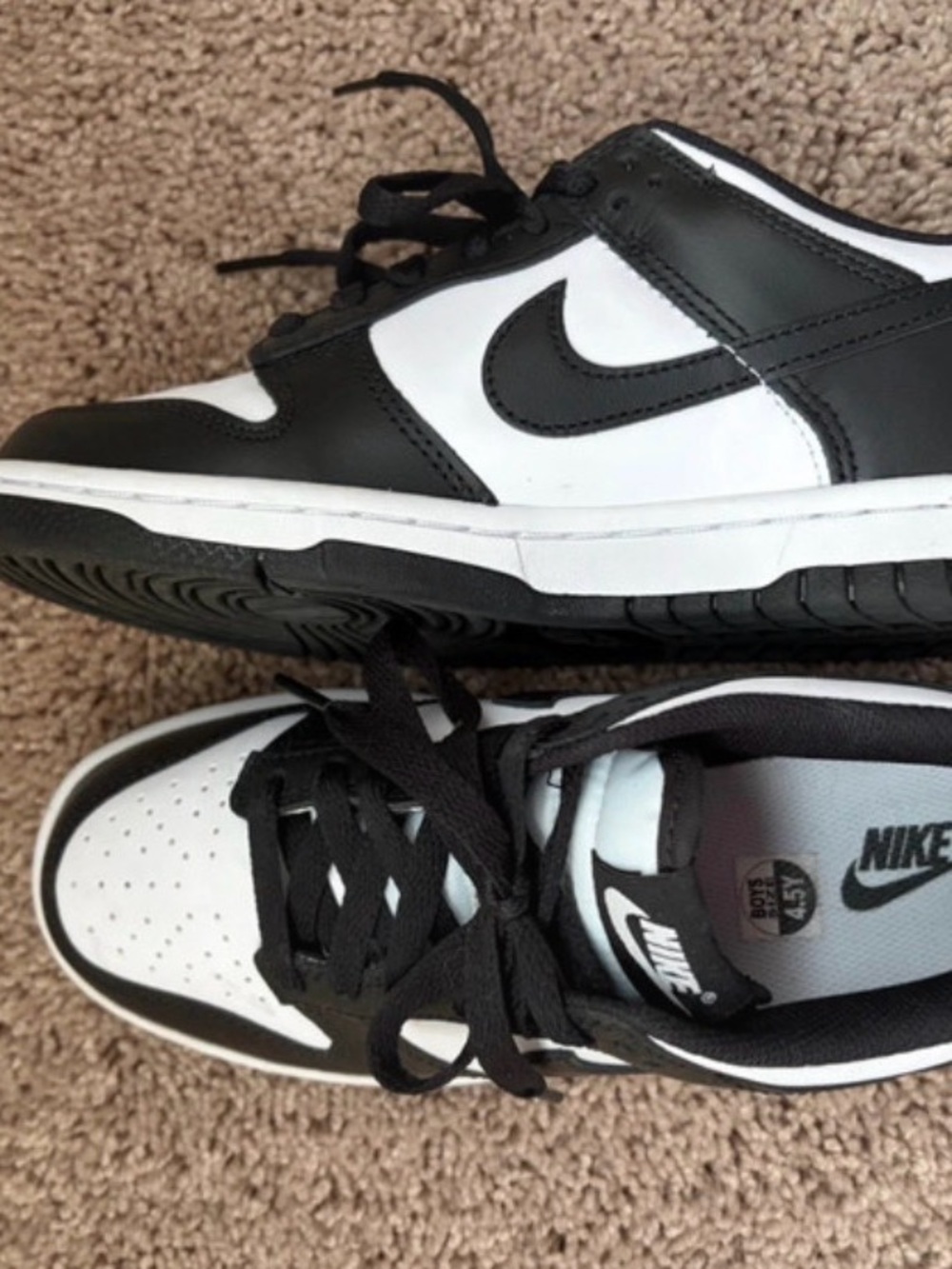 BRAND NEW Nike Kids' Black/White Low-Top Sneakers